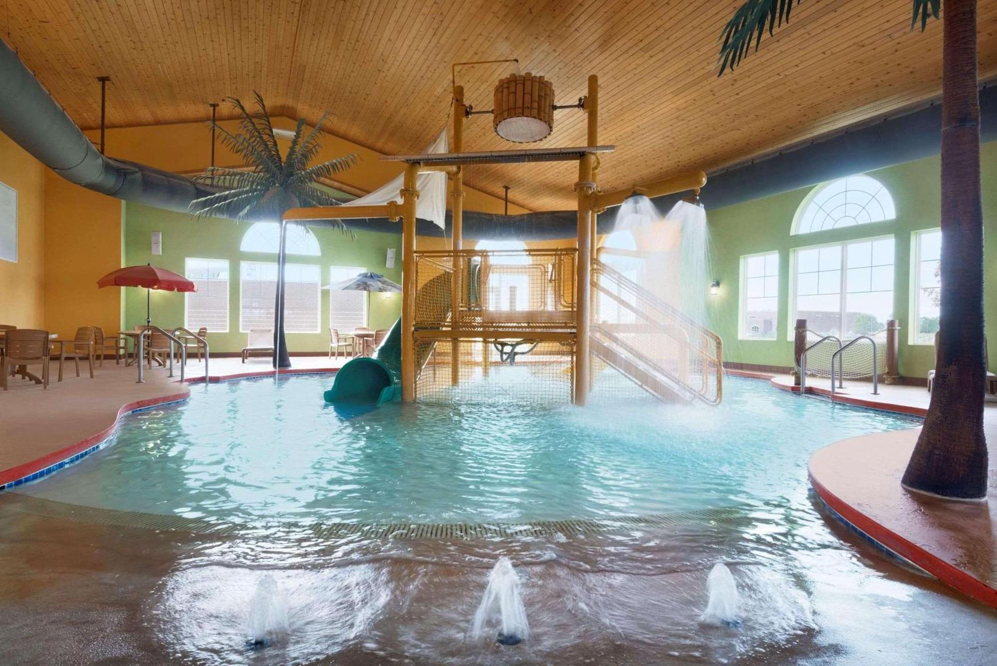 Country Inn & Suites By Radisson, Appleton North, Wi Little Chute Екстер'єр фото