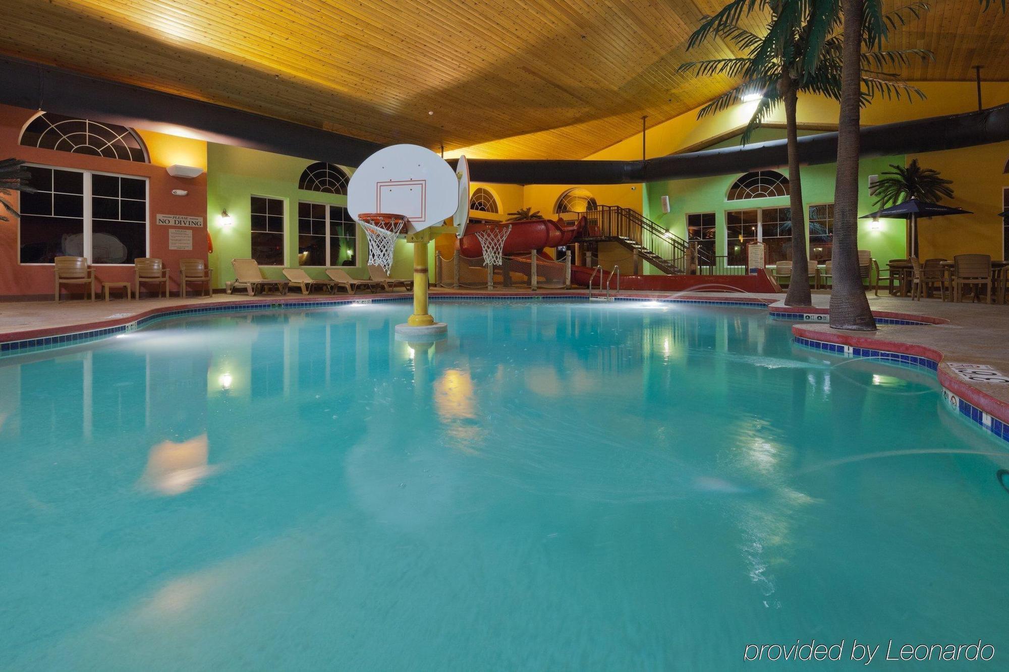 Country Inn & Suites By Radisson, Appleton North, Wi Little Chute Екстер'єр фото